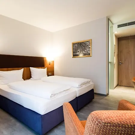 Domus Otel Münih